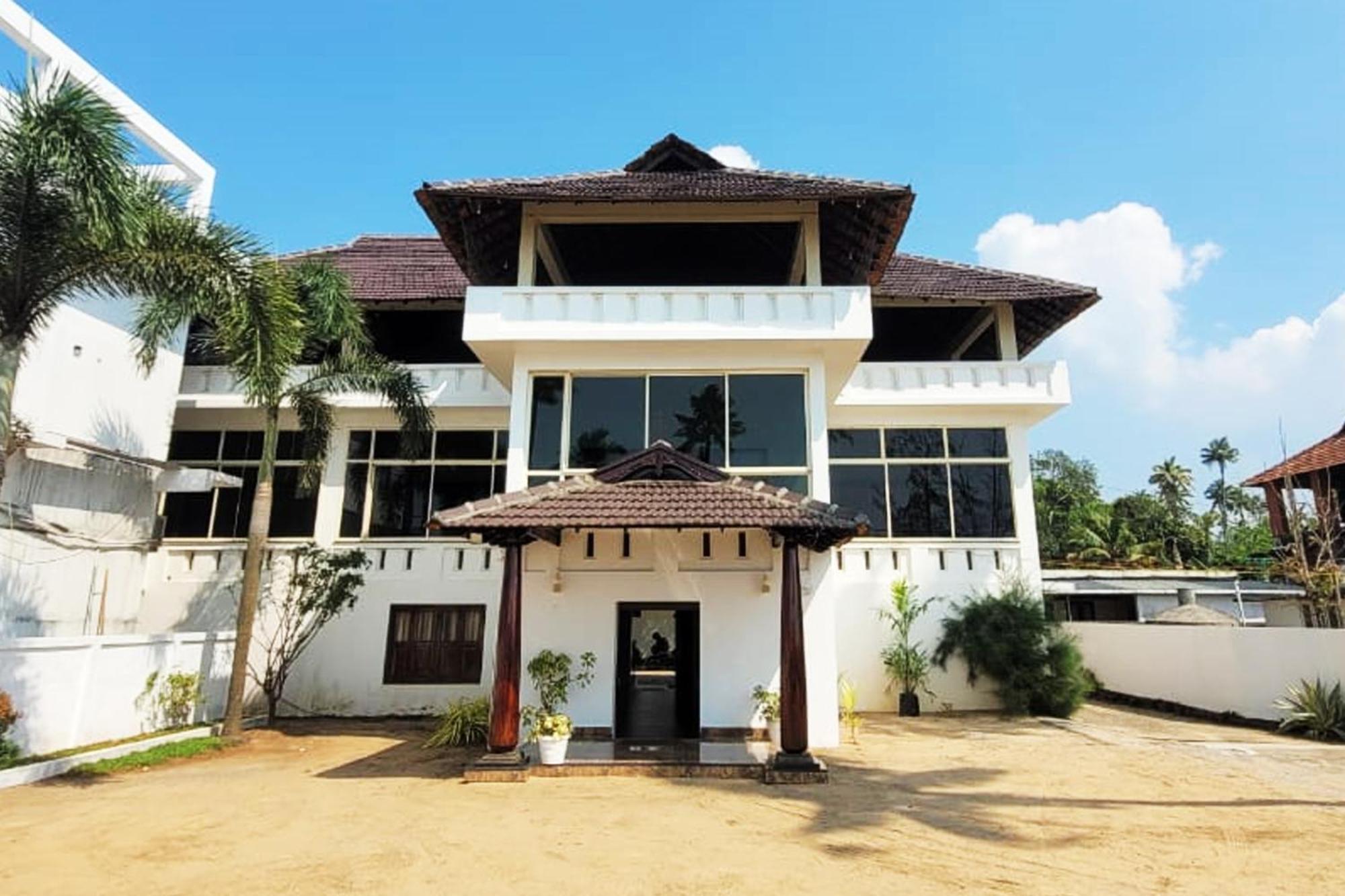Cherai Beach Palace Exterior foto